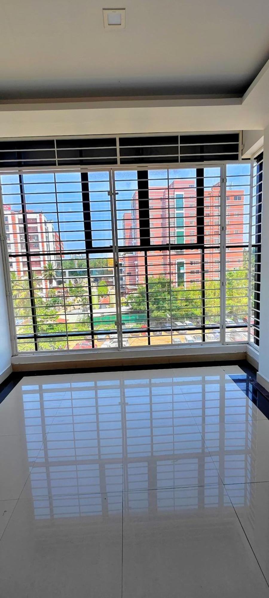 Royal International Hotel Trippapur エクステリア 写真